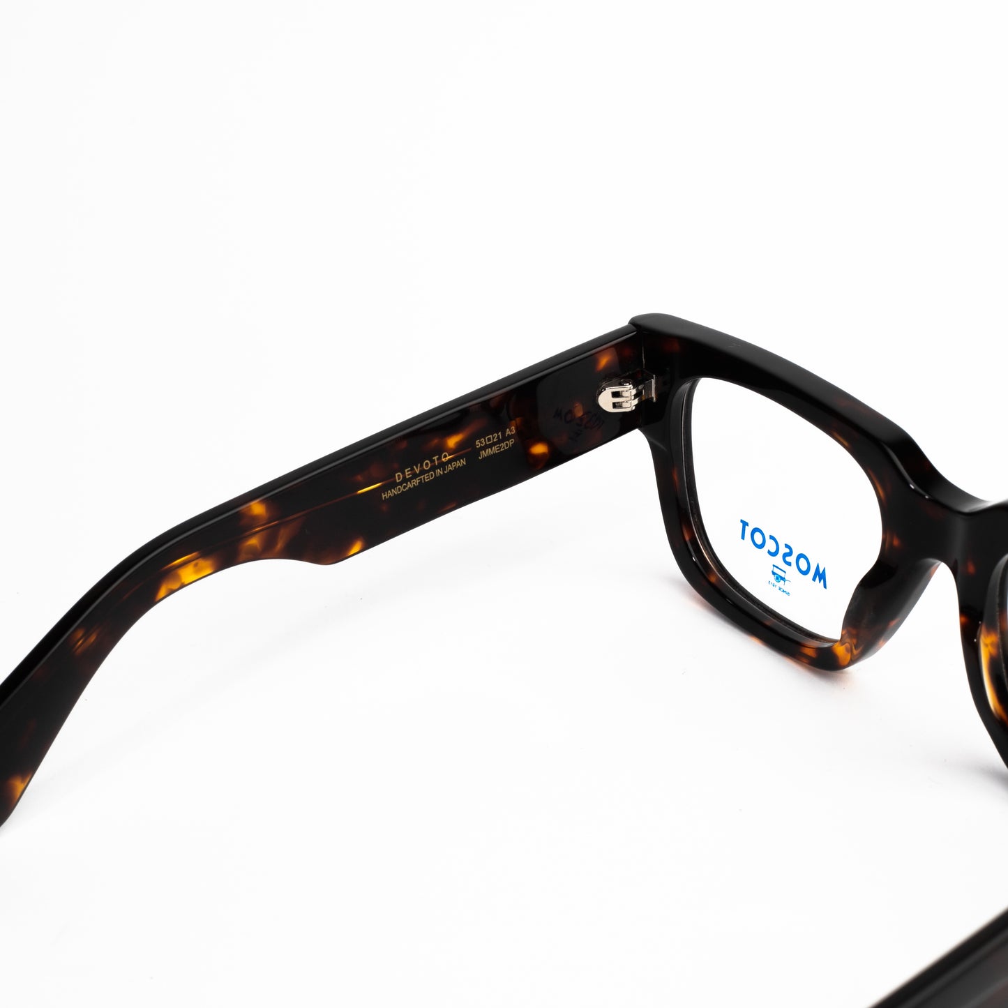 MOSCOT