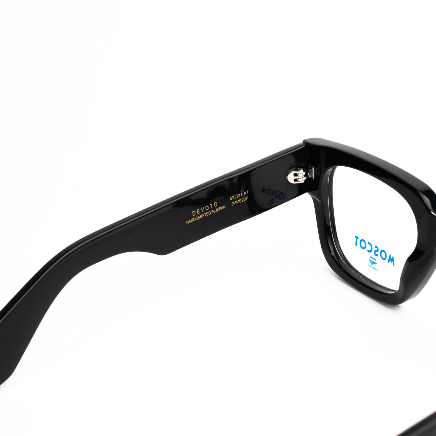 MOSCOT